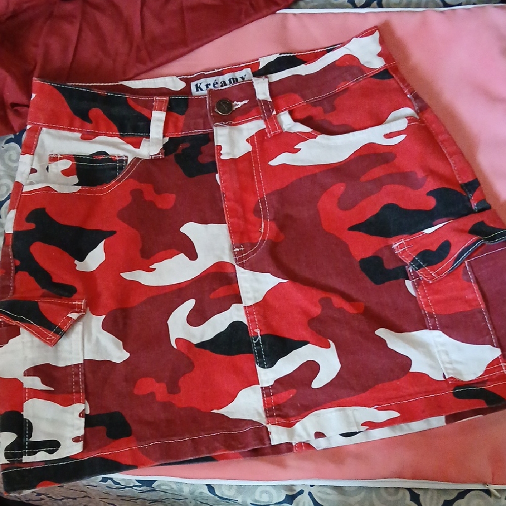 Red Camouflage Mini Skirt with Pockets